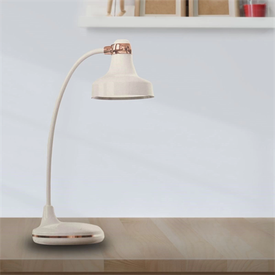 Dokunmatik 3 Farklı LED Işıklı Çalışma Masası Üstü Lamba