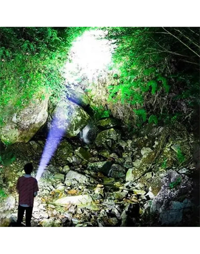 El Feneri 8 Mod Şarjlı Fosforlu Mıknatıslı Led El Feneri