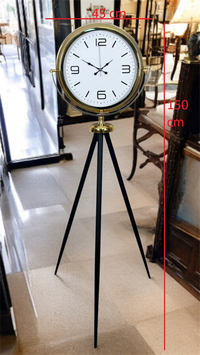 Elegance Gold Tripod Ayaklı Saat
