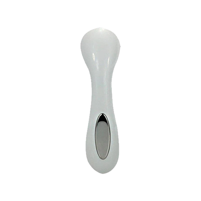 Ergonomik Tasarımlı Pratik Yüz Temizleyici