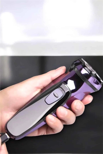 Erkeklere Özel Profesyonel Tıraş Makinesi