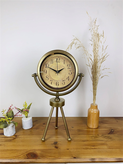 Eskitme Metal Mini Tripod Dekoratif Masa Saati 45×26 cm