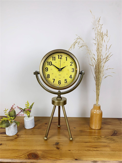 Eskitme Metal Mini Tripod Vira Masa Saati 45×26 cm