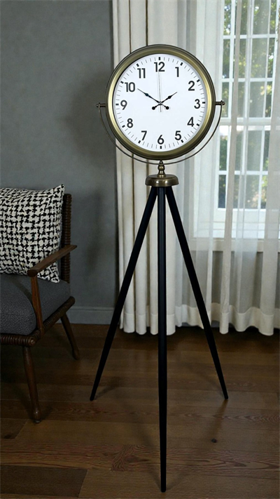Eskitme Tripod Ayaklı Dekoratif Saat