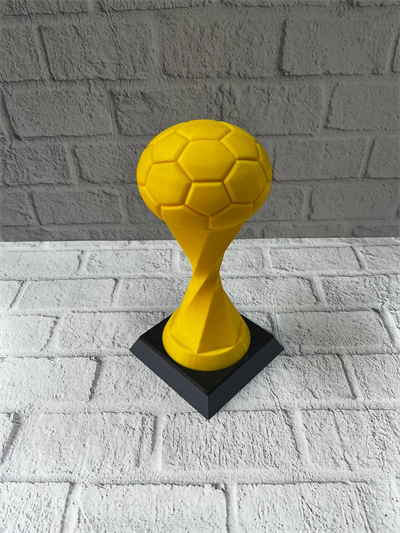 Futbol Toplu Sarı Kupa 21cm Masaüstü Dekor Ödül Figürü