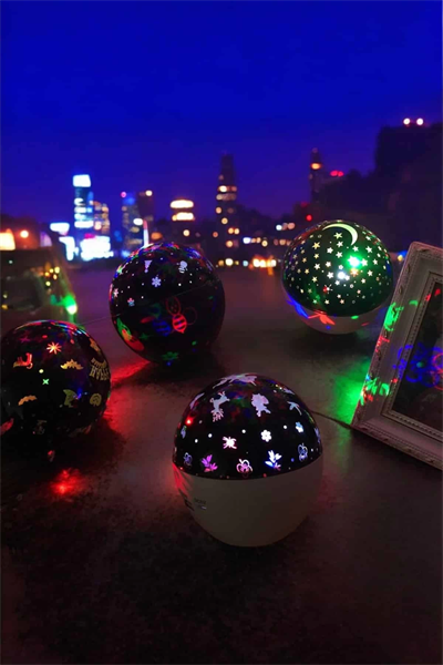 Gece Lambası Projeksiyon Görünümlü Şarjlı Yıldızlı Yuvarlak