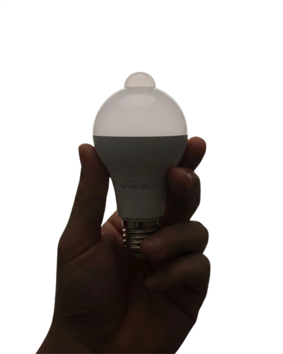 Gece Otomatik Devreye Giren Sensörlü LED Lamba