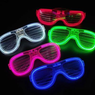 Glow Model Led Işıklı Parti Gözlüğü 3 Modlu 5 Renk 5 Adet (3936)