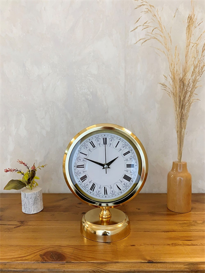 Gold Metal Desenli Roma Rakamlı Masa Saati