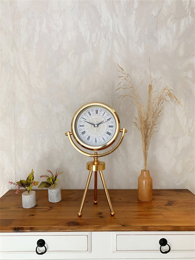 Gold Metal Mini Tripod Çini Desenli Roma Rakamı Masa Saati 45×26 cm