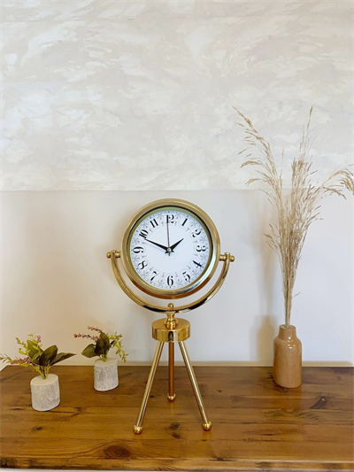 Gold Metal Mini Tripod Desenli Masa Saati 45×26 cm
