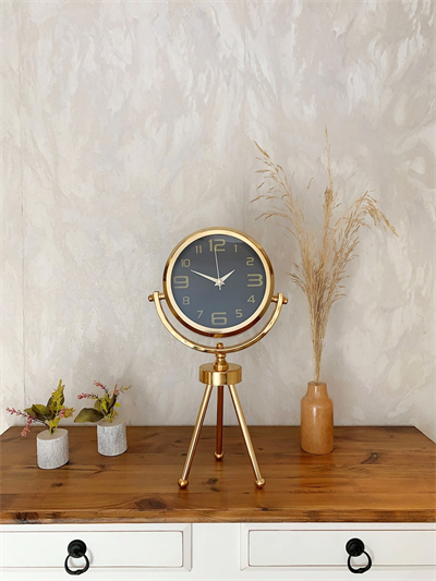 Gold Metal Mini Tripod Siyah İnci Masa Saati 45×26 cm – Şık ve Modern Dekoratif Tasarım