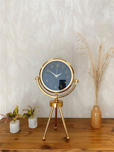 Gold Metal Mini Tripod Tokyo Masa Saati 45×26 cm