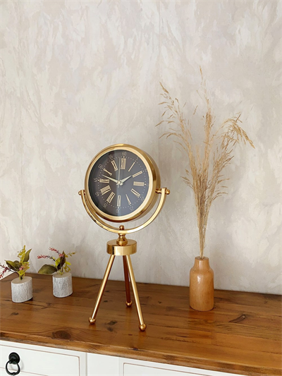 Gold Metal Mini Tripod Zarif Masa Saati 45×26 cm