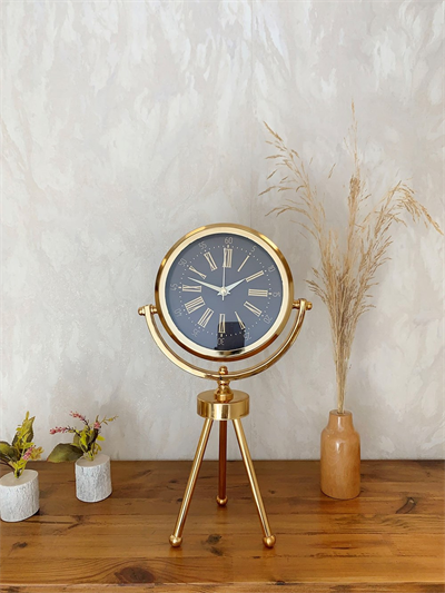 Gold Metal Mini Tripod Zarif Masa Saati 45×26 cm