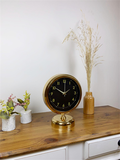 Gold Metal Tokyo Masa Saati 25×20 cm