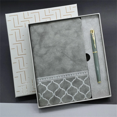 Gri Renk Defter Ve Metal Roller Kalem Seti