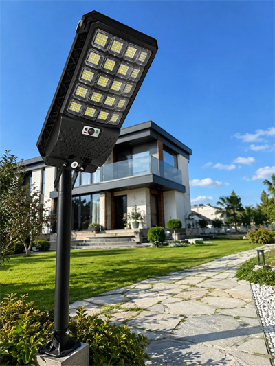 Güneş Enerjili LED Duvar ve Direk Lambası Suya Dayanıklı Akıllı Aydınlatma