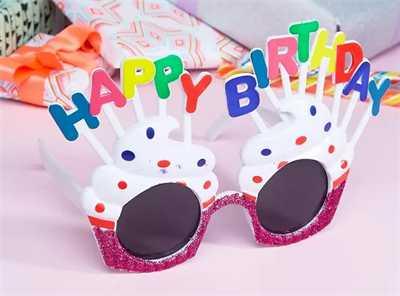 Happy Birthday Yazılı Beyaz Fuşya Renk Beyaz Pastalı Parti Gözlüğü 12x7 cm