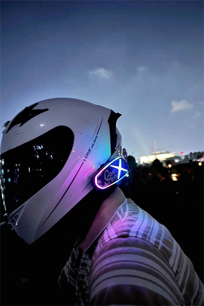 Helmet Graffiti Motor Kask Kulaklık Rgb Modlu Su Geçirmez 6.0 Bluetooth Intercom Yenı Model