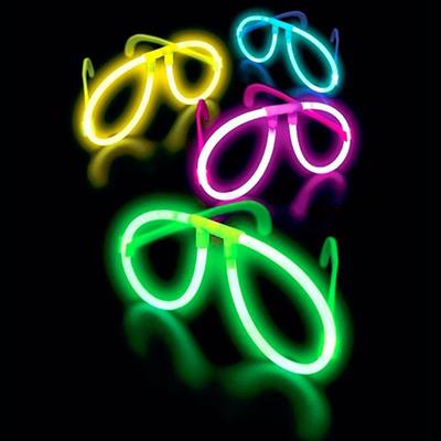 Karanlıkta Parlayan Fosforlu Glow Gözlük Fosforlu Renkli Gözlük 6 Adet (3936)