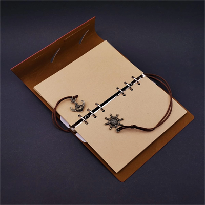 Kırmızı Pusula Tasarım Deri Defter Ve Touchpen Kalem Seti