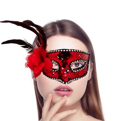 Kırmızı Renk Yandan Tüylü Güllü Gümüş Taşlı Pullu Maske 20x22 cm (3936)