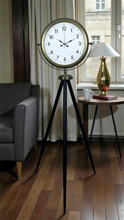 Klasik Eskitme Tripod Ayaklı Saat