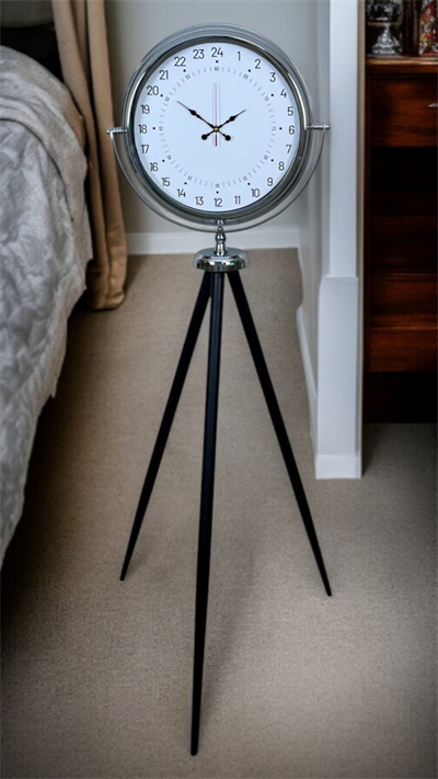 Krom 24 Saat Göstergeli Özel Tasarım Tripod Ayaklı Saat