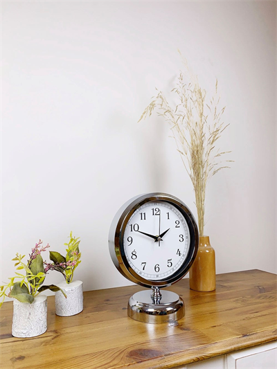 Krom Metal Dekoratif Masa Saati 25×20 cm