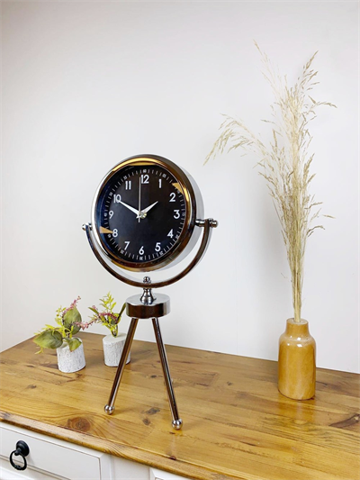 Krom Metal Mini Tripod Gece Siyahı Masa Saati 45×26 cm