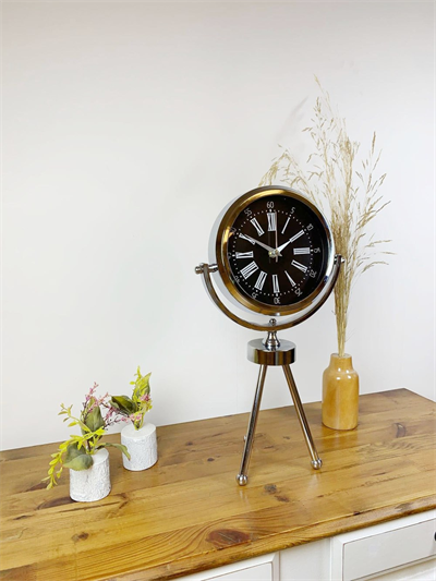 Krom Metal Mini Tripod Roma Rakamlı Masa Saati 45×26 cm