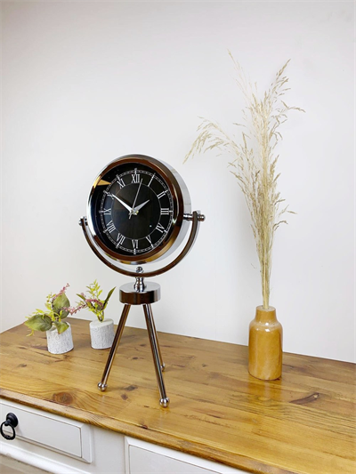 Krom Metal Mini Tripod Siyah Retro Masa Saati 45×26 cm