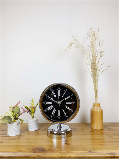 Krom Metal Roma Rakamlı Masa Saati 25×20 cm