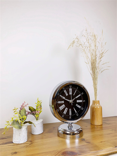 Krom Metal Roma Rakamlı Masa Saati 25×20 cm