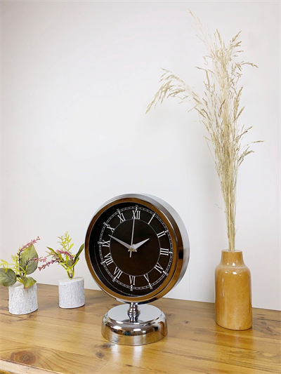 Krom Metal Siyah Retro Masa Saati 25×20 cm