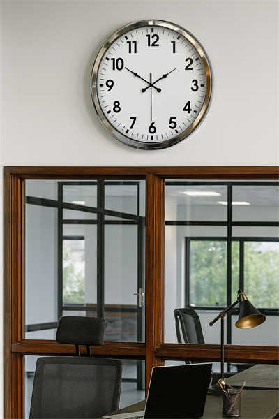 Krom Şıklık 52 Cm Metal Modern Duvar Saat