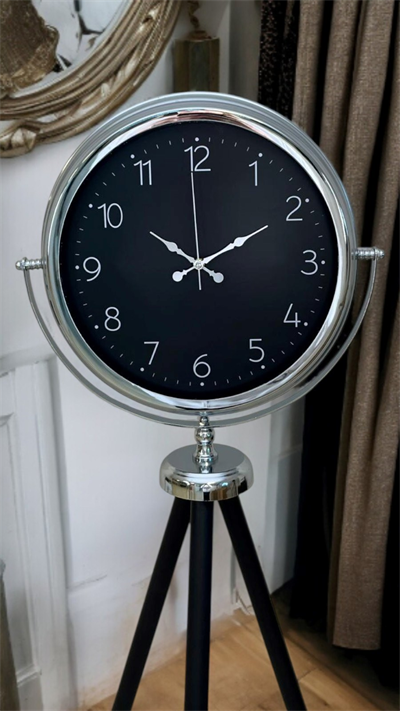 Krom Zarif Tripod Ayaklı Saat