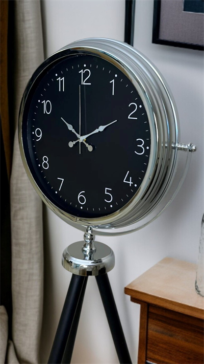 Krom Zarif Tripod Ayaklı Saat