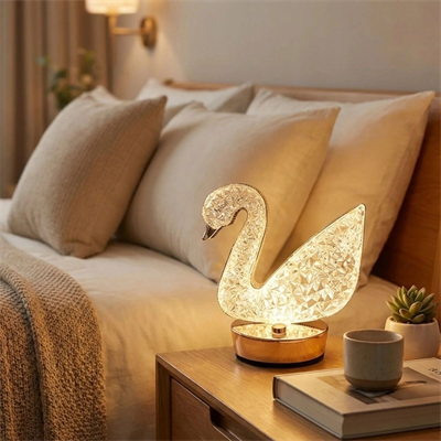 Kuğu Model Kristal Led Masa Lambası – Dokunmatik, 3 Renk Işık Modlu, Şarjlı Mini Dekoratif Gece Lambası Bx40