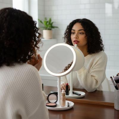 LED Işıklı Yuvarlak Makyaj Aynası – Dokunmatik Ayarlanabilir Işık Tonlu, 360 Derece Döner Masaüstü Profesyonel Makyaj ve Cilt Bakım Aynası (3936)
