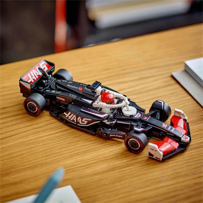 LEGO Speed Champions MoneyGram Haas F1 Team VF-24 Yarış Arabası 77250