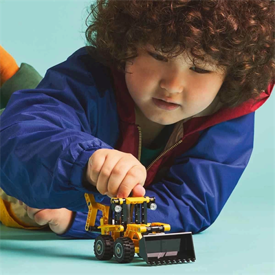 LEGO Technic Kazıcı Yükleyici 42197