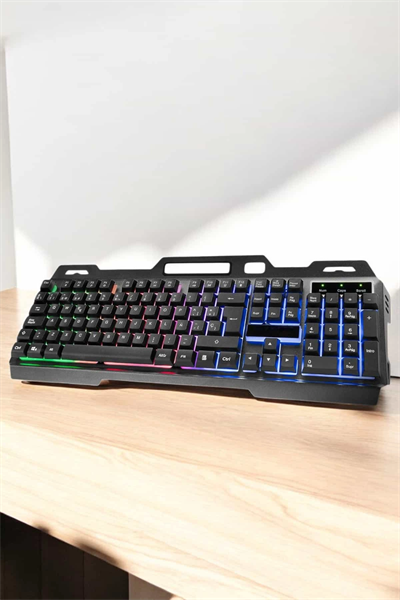 Led Işıklı Oyuncu Klavye Usb Girişli RGB Işıklı Q Klavye Mouse Hediyeli