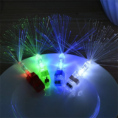 Led Işıklı Renkli Püsküllü Parmak Işığı 4 Renk 4 Adet Bx40