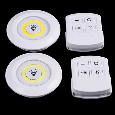 Led Lamba 3lü Uzaktan Kumandalı Yapışkanlı Beyaz Işık