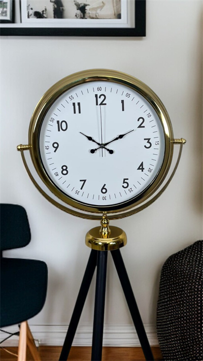 Luxury Gold Tripod Ayaklı Saat