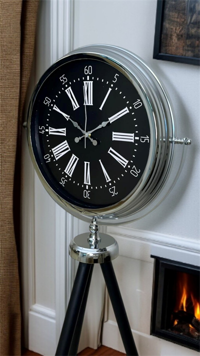 Majestic Krom Tripod Ayaklı Saat