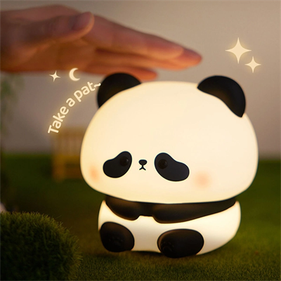 Masum Oturan Panda Tasarımlı Gece Lambası - Dokunmatik - Şarjlı