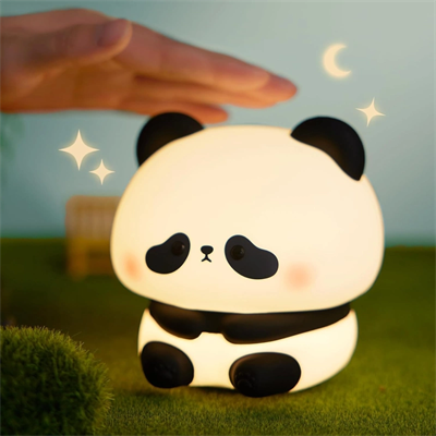 Masum Oturan Panda Tasarımlı Gece Lambası - Dokunmatik - Şarjlı